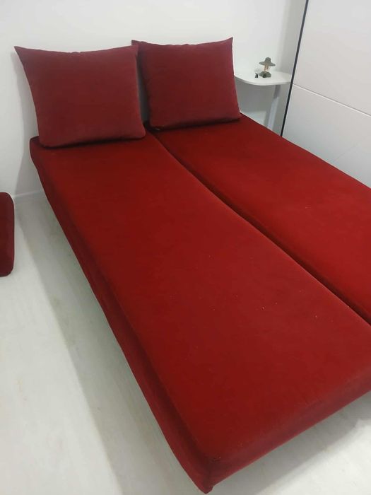 Canapea doua persoane extensibila