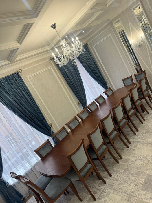 Продаётся стол со стульями