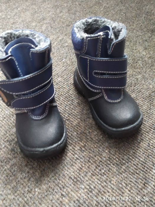 Продам зимний ботинки