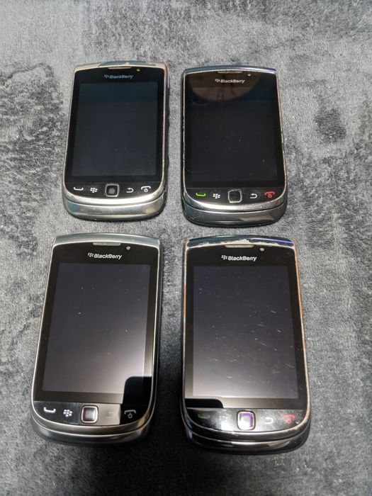 Vând 4 tel fara acumulatori