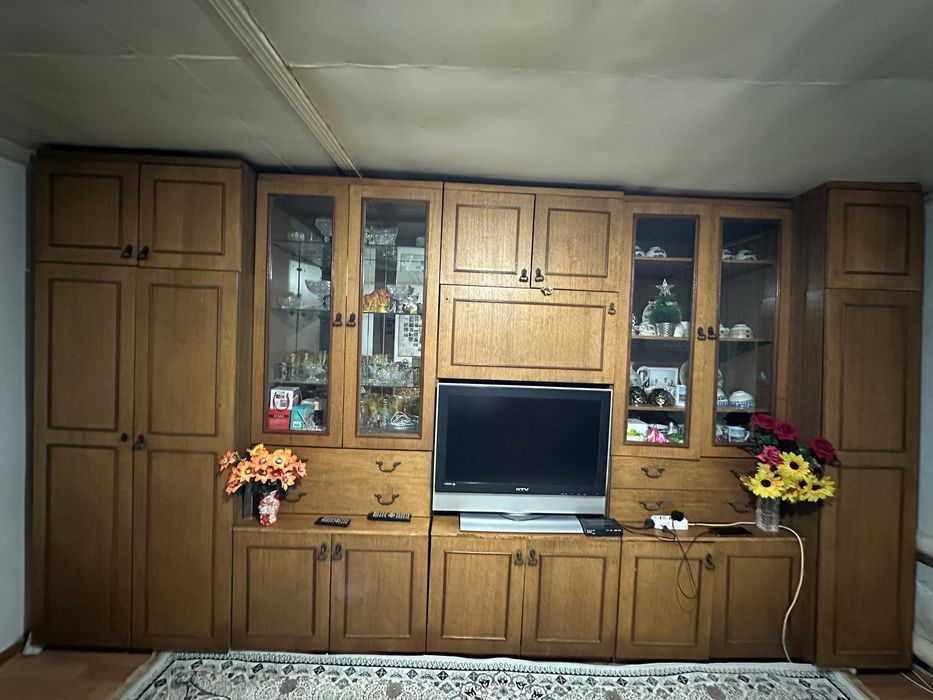 Стенка в гостиную б/у Стенка в гостиную б/у Стенка в гостиную б/у