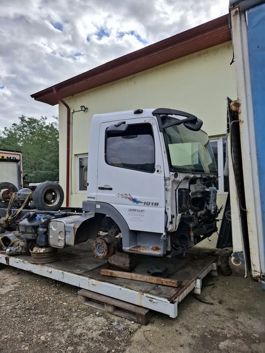 Cabina Mercedes Atego