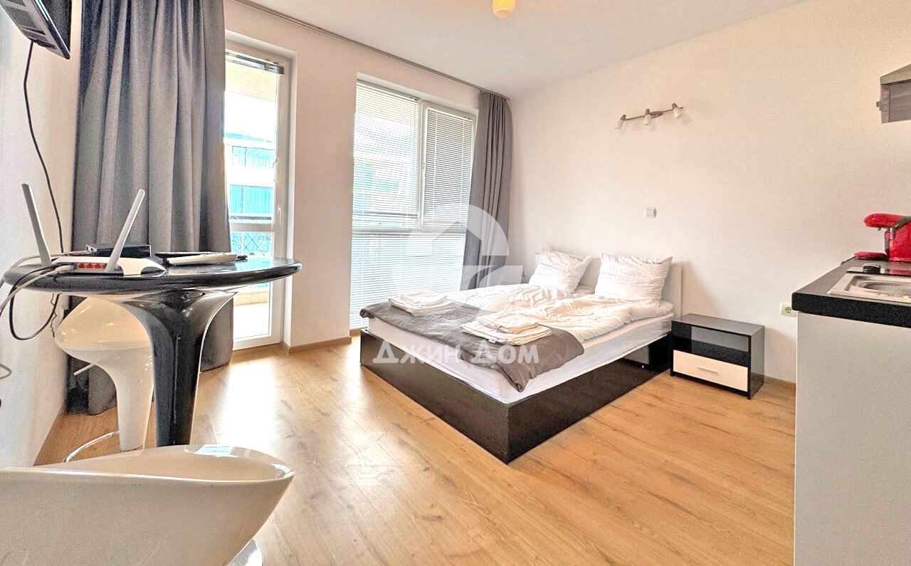 Продава се Едностаен апартамент в к.к. Слънчев бряг - 33 кв.м за 1500 €/кв.м - Снимка #2