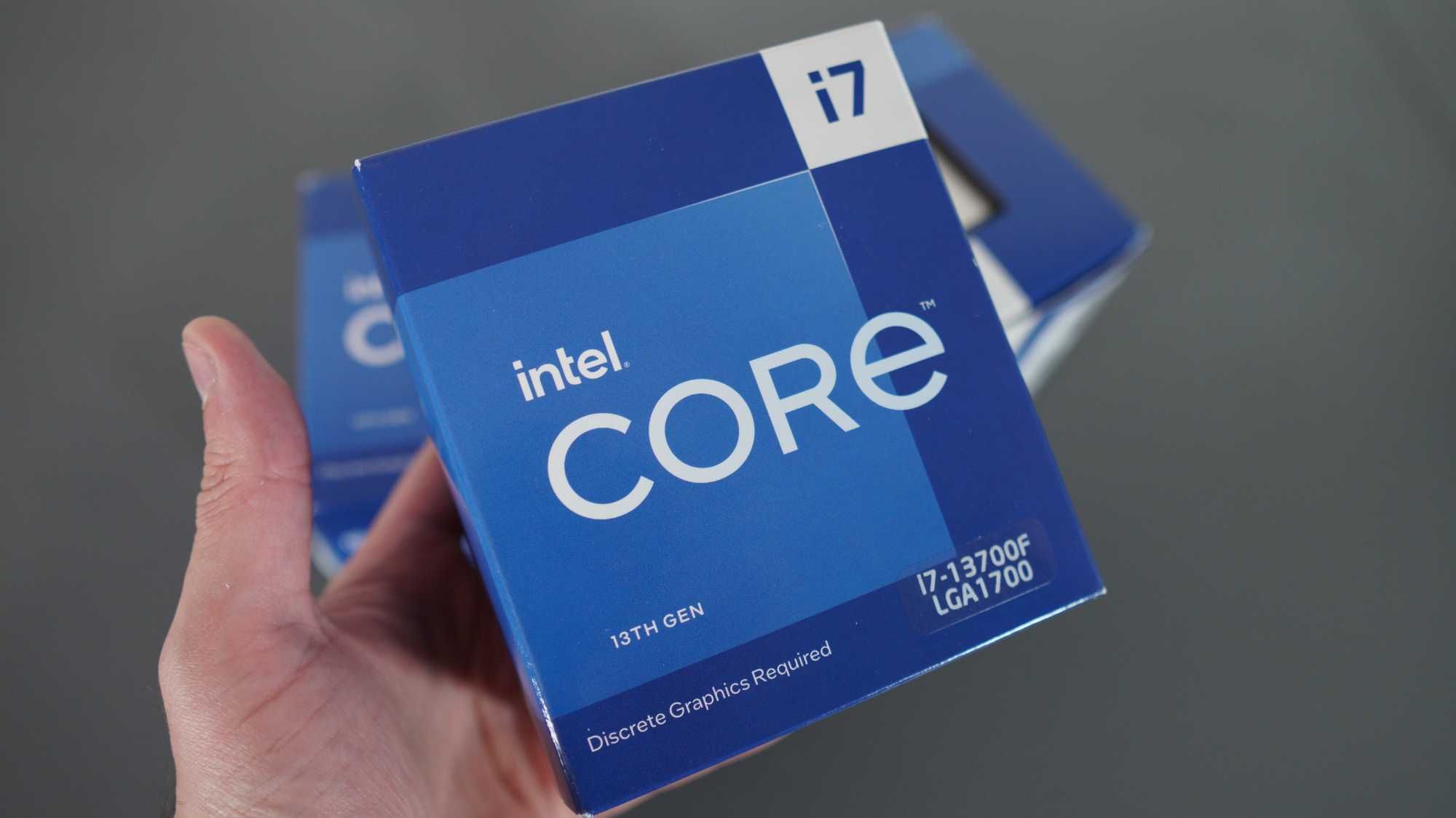 Процесори Intel Core i7-13700F - нови, с охладител и гаранция до 2026г
