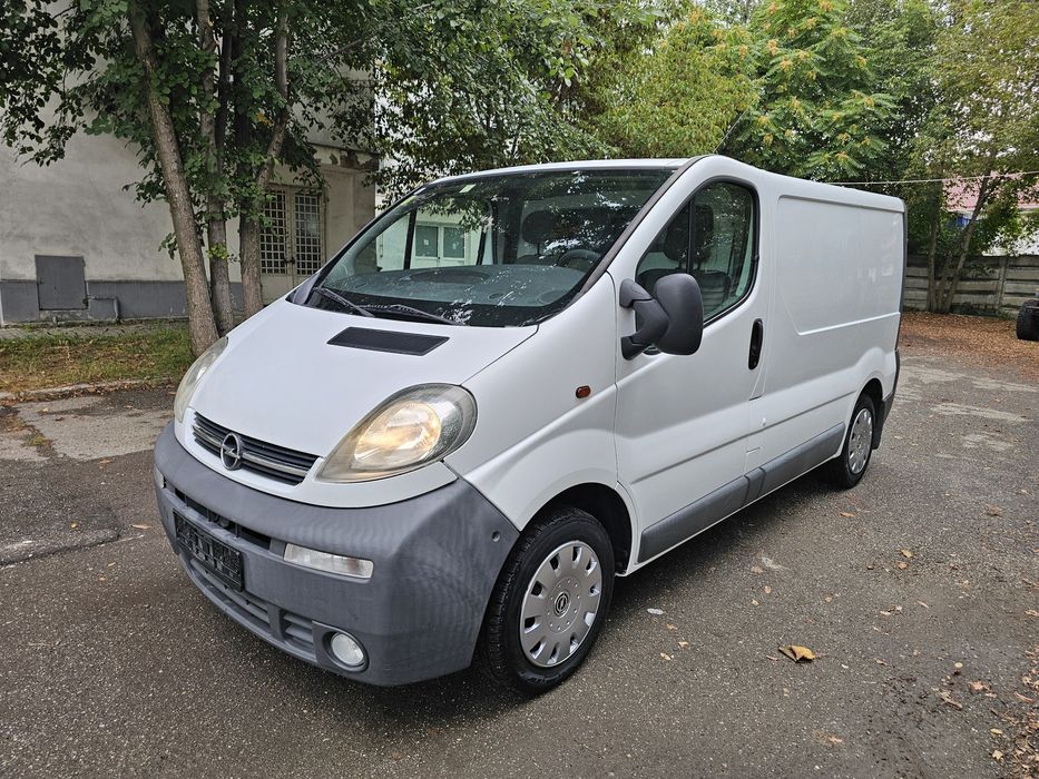 Opel Vivaro an 2003,,1.9cdti