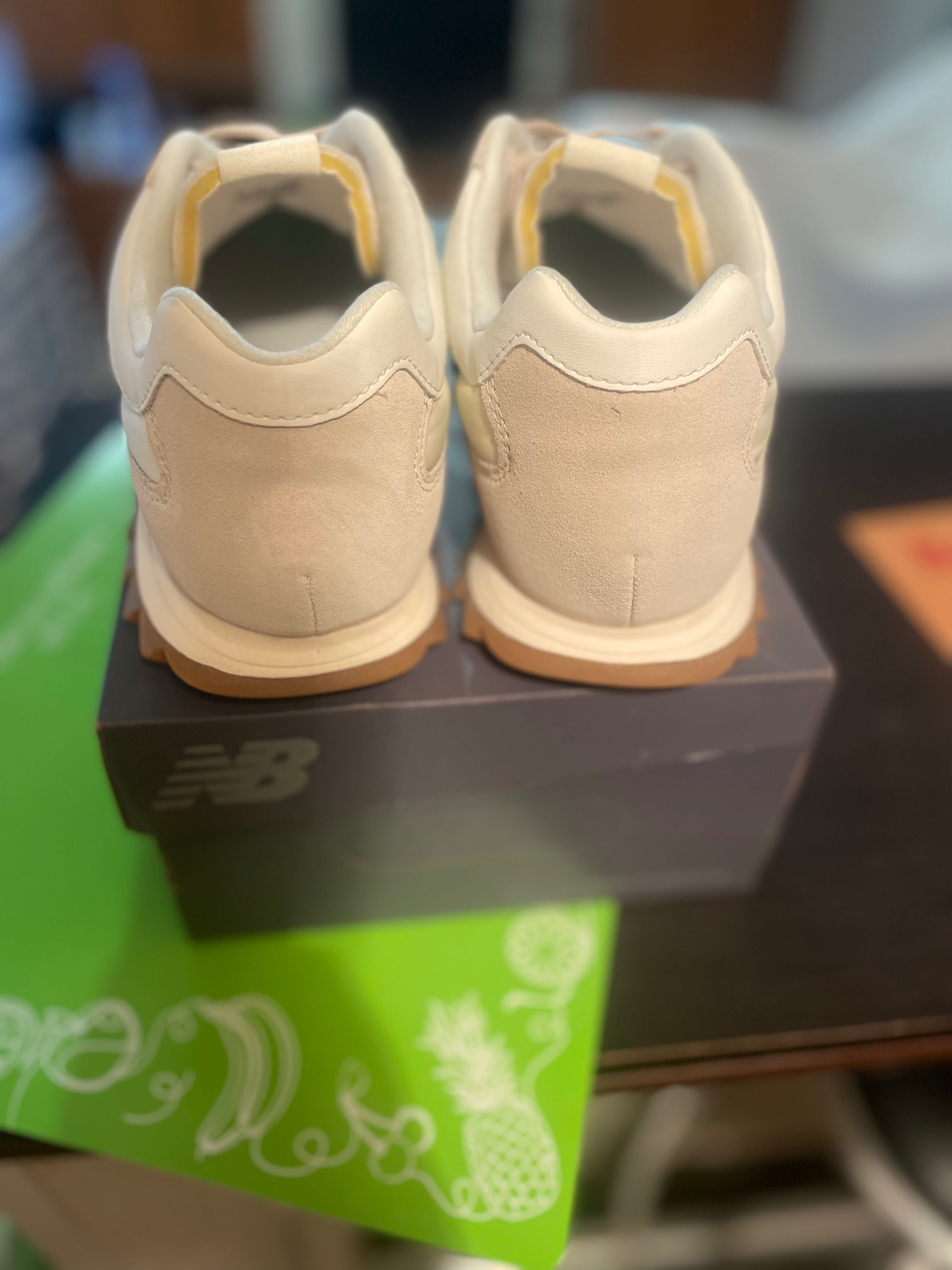 New Balance URC30SN