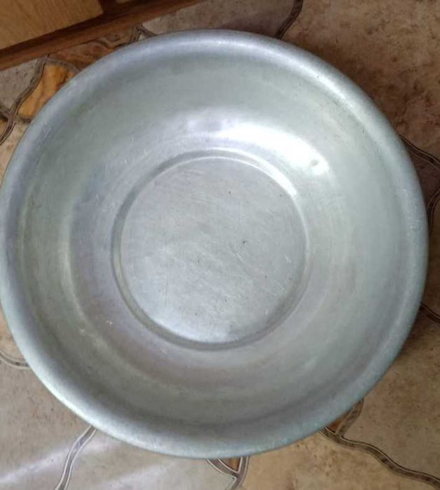 алюминиевый таз для варения  и салатов