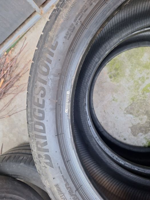 Anvelope Bridgestone 275/40/20 de vară 2 buc ff bune
