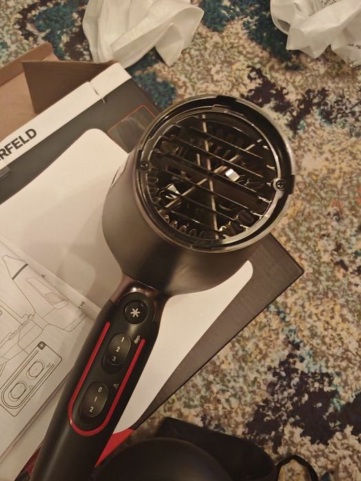 Uscator de par Rowenta x Karl Lagerfeld