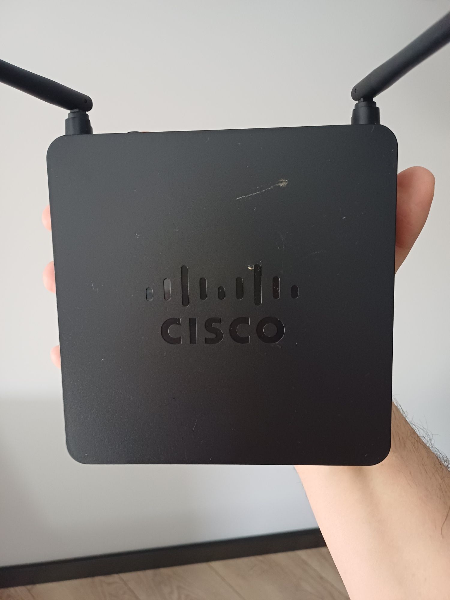 Wi-fi роутер, маршрутизатор Cisco RV-180W продажа обмен