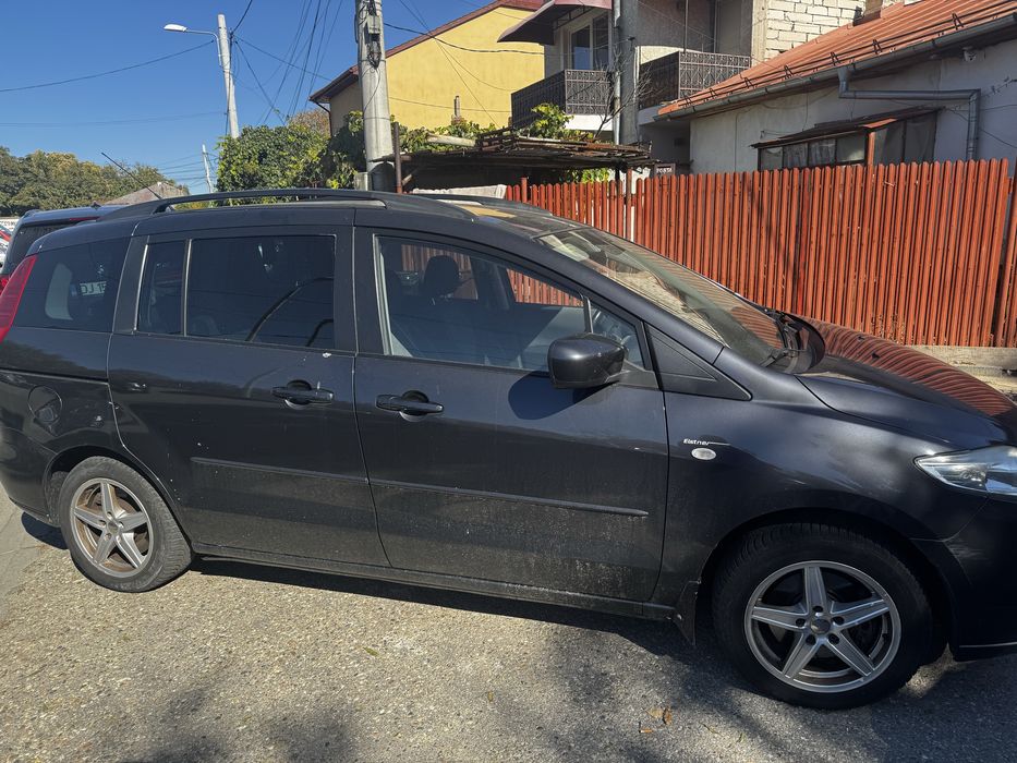 Vând Mazda 5 2008 de 7 locuri