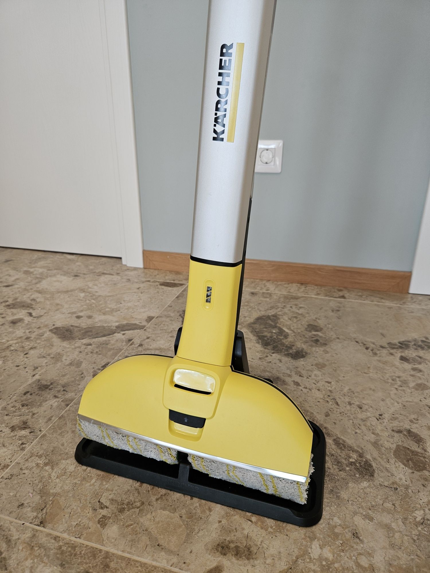 Електрически моп Karcher EWM 2