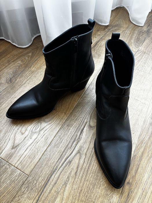 Боти Guess 40 размер