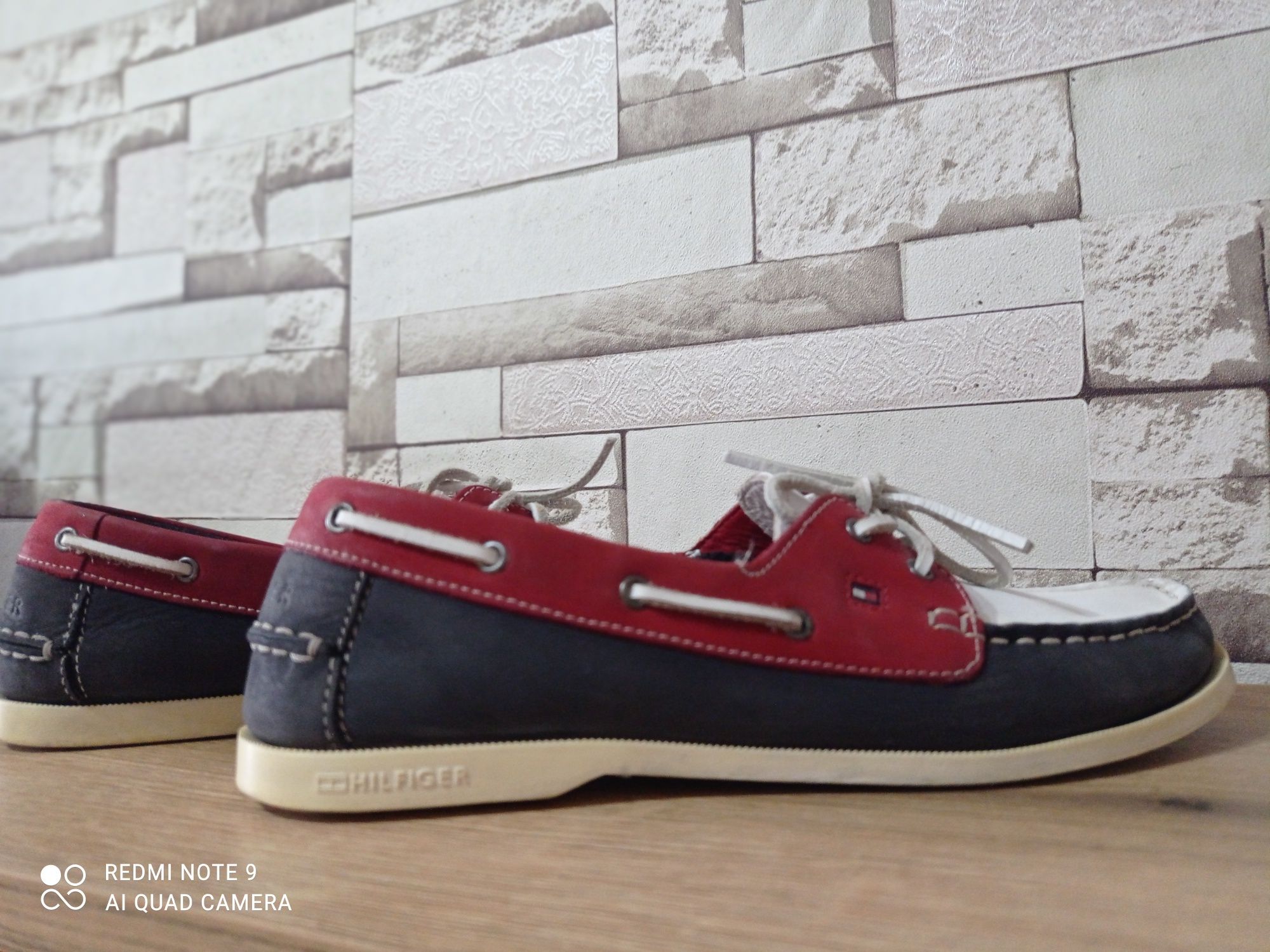 Мокасини Tommy Hilfiger, Benetton