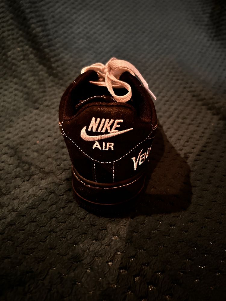 Nike af1 black venom