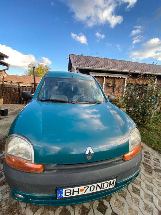 Masina Renault Kangoo