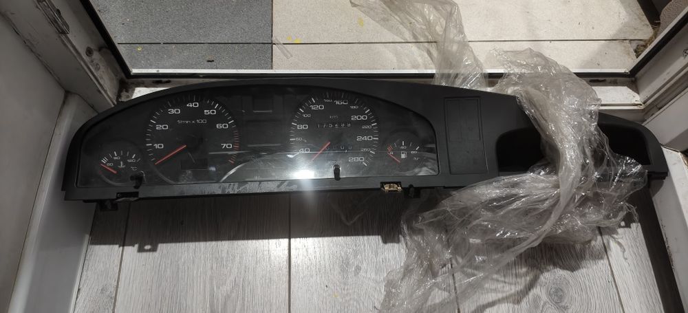 Ауди с4 100 Панель прибор