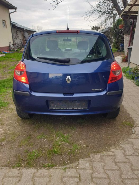 Renault Clio 1.2 Benzina 75 Cp 2005