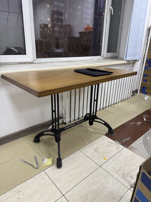 Продается новый стол