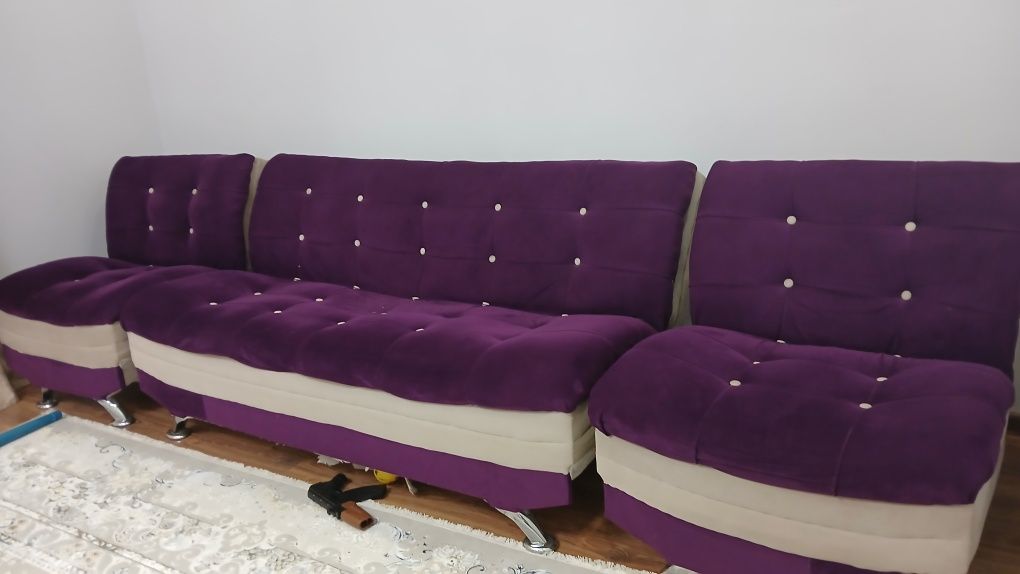 Продам диван дешево