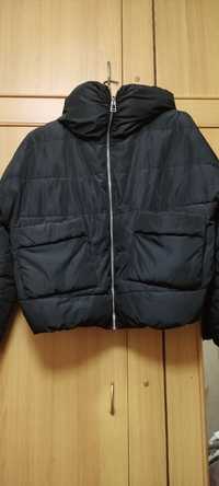 Продаётся куртка размер М (38)