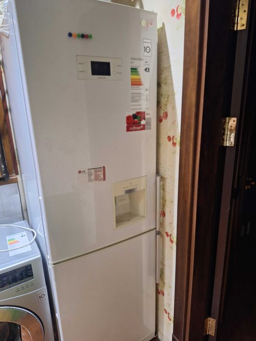 Продам холодильник LG, в отличном состояние
