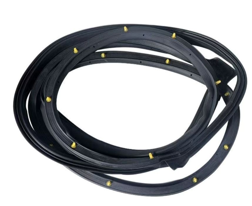 Уплотнительная резинка двери, проема,багажника