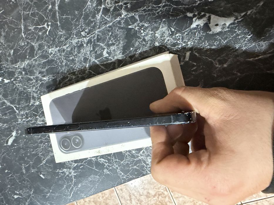 iPhone 16 Plus – 128 GB de vânzare utilizat aspect 7/10 94% baterie