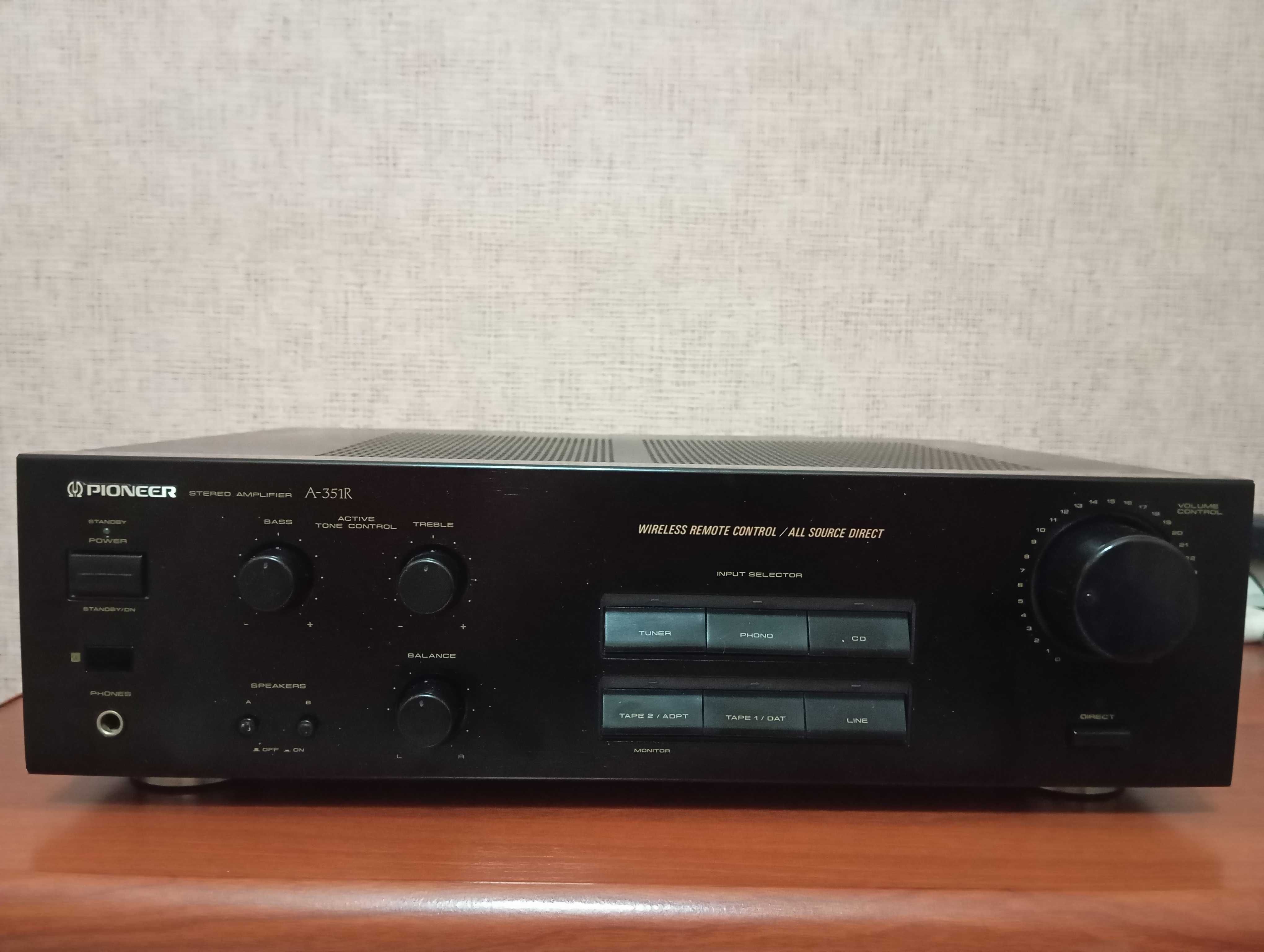 Продам стереоусилитель Pioneer A-351R.