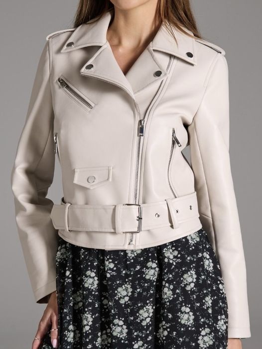 Бежово кожено яке Sinsay -ново с етикет