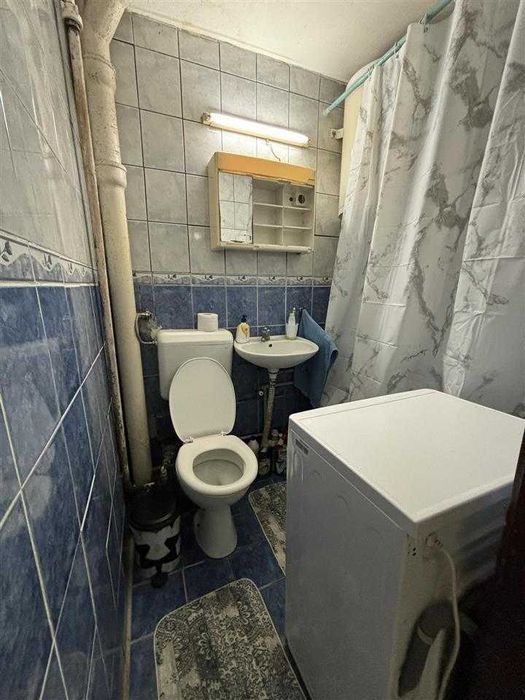 Дава се под наем Двустаен апартамент в Бургас, Изгрев - 60 кв.м за 153 € - Снимка #2