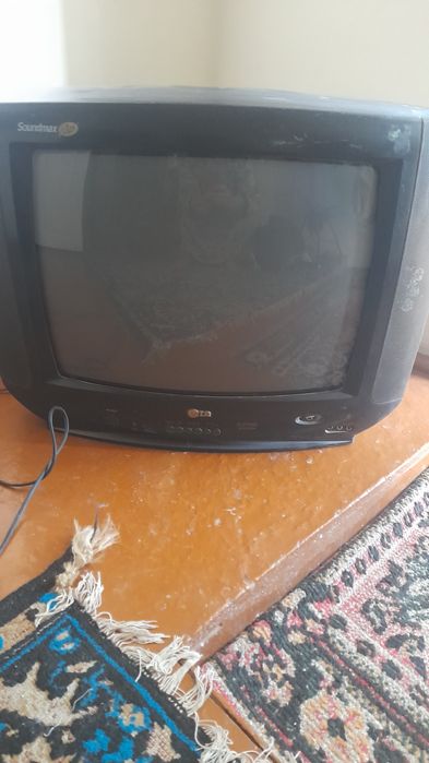 Telovizor sotiladi