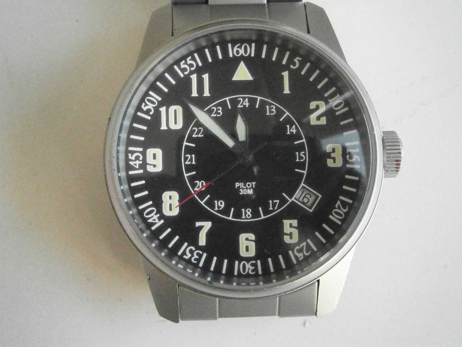 PILOT, quartz, swiss made, ETA mov`t 803112!