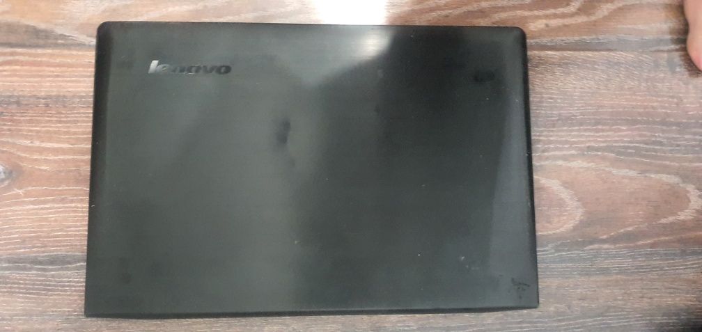 Лаптопи за части: Toshiba satellite c855 и Lenovo Y510P