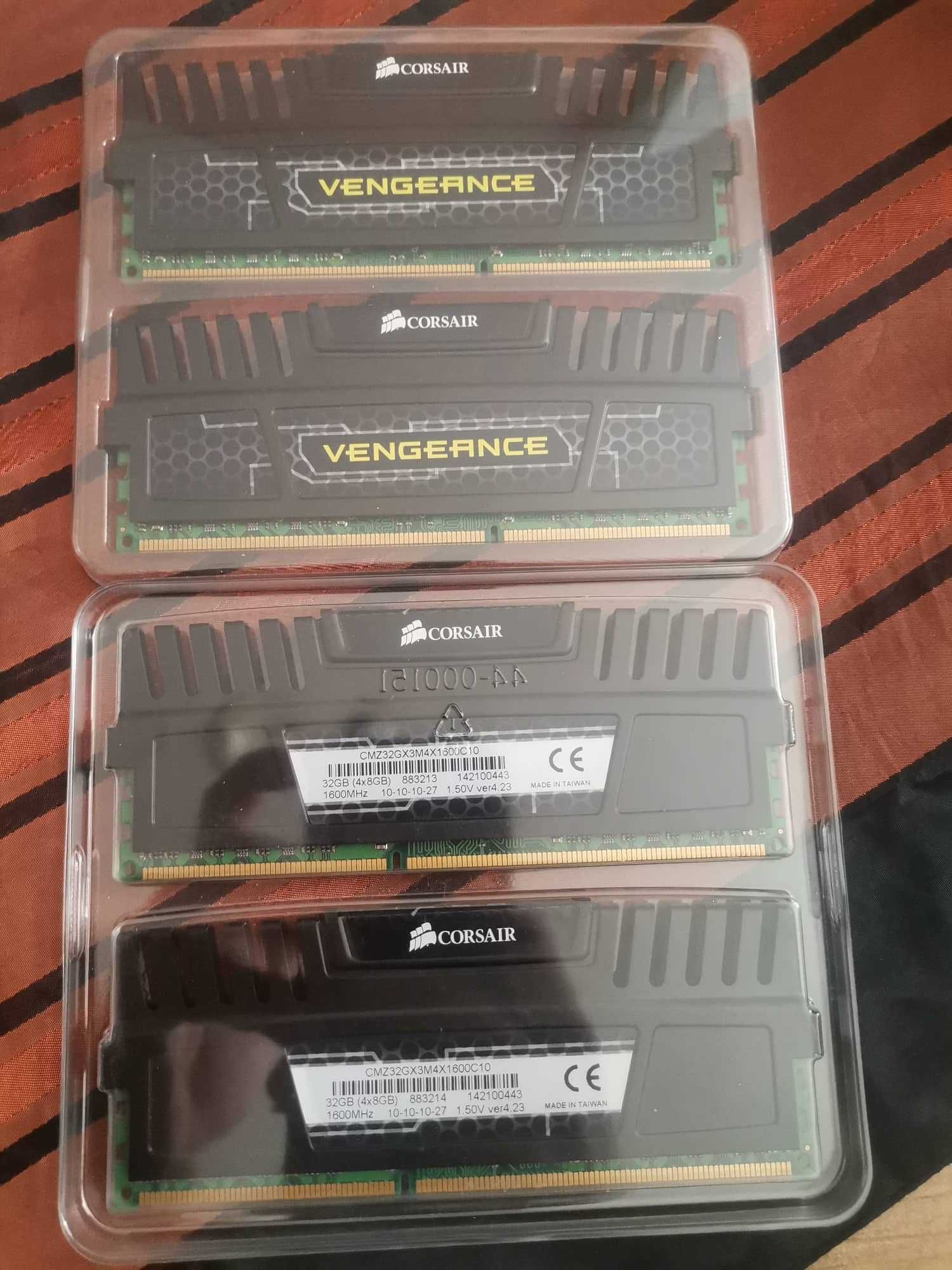 RAM Corsair Vengance 4x8GB 32 GB DDR3