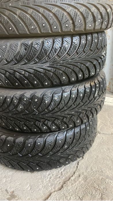 Sava Eskimo Stud R14