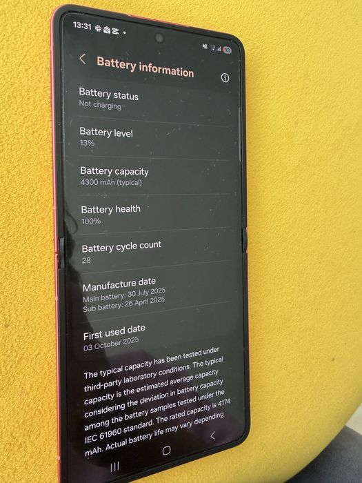 Samsung Galaxy Z Flip 7 512GB Като Нов