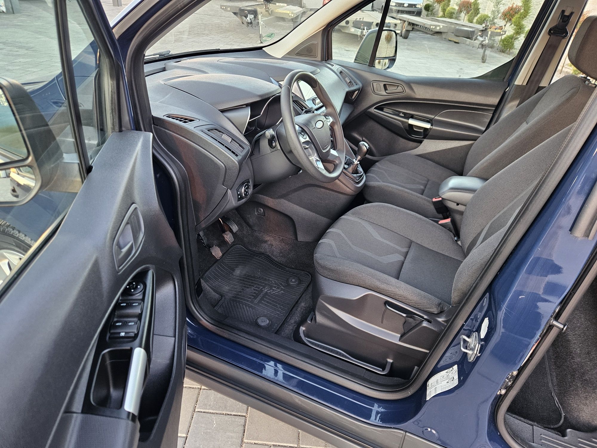 Ford transit connect 1,5 tdci,120 cp,euro6,model 2017