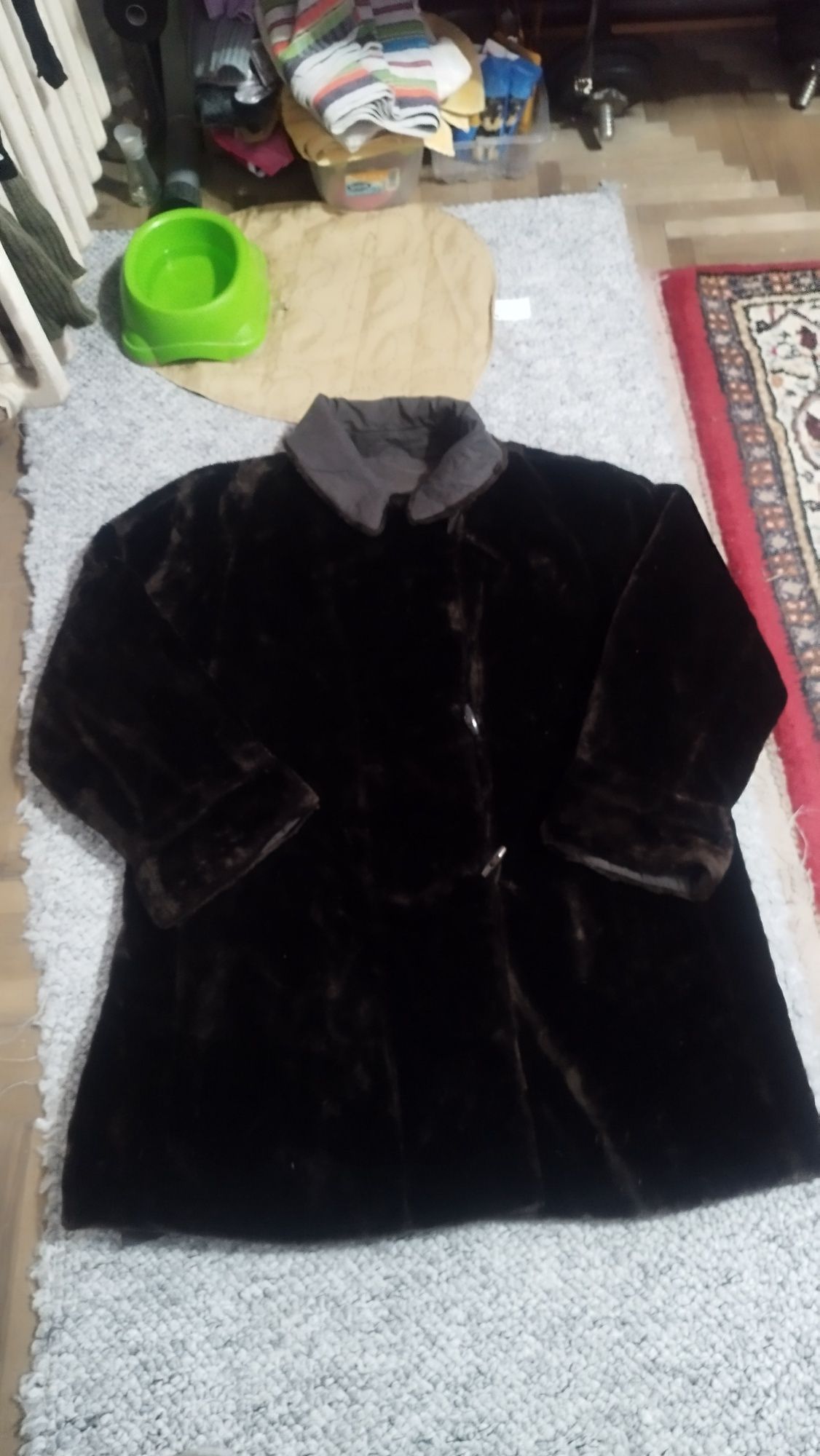 De vânzare palton scurt Damă 2 fețe din păr scurt tip URSON.