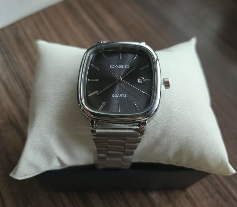 Ръчен часовник Casio