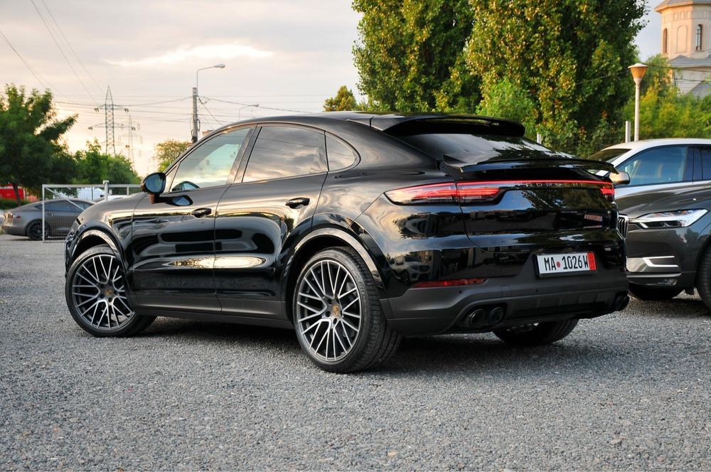 Porsche Cayenne Coupe 2019 340 cp