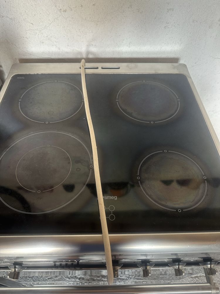 Работеща фурна с котлони