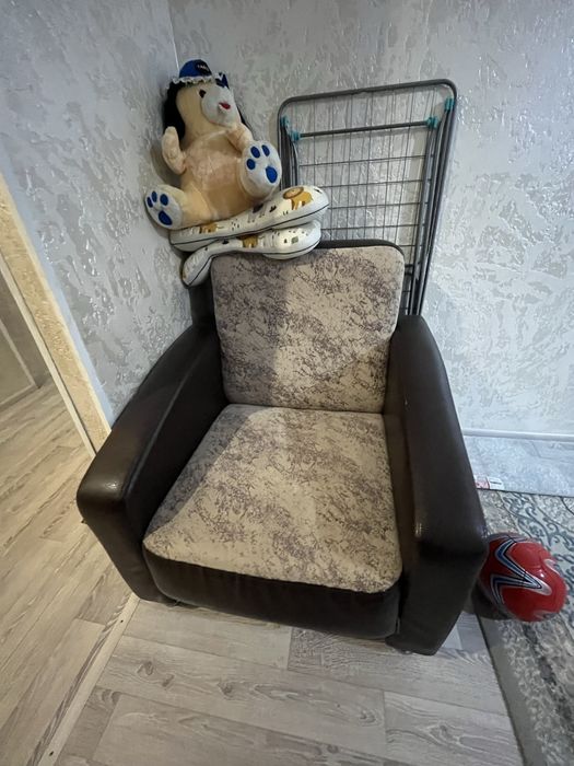 Диван отдам даром