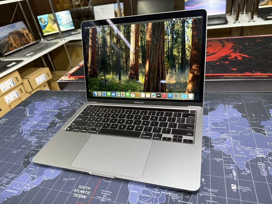 Macbook Pro 13 2020 M1/8Gb/512Gb/915ц