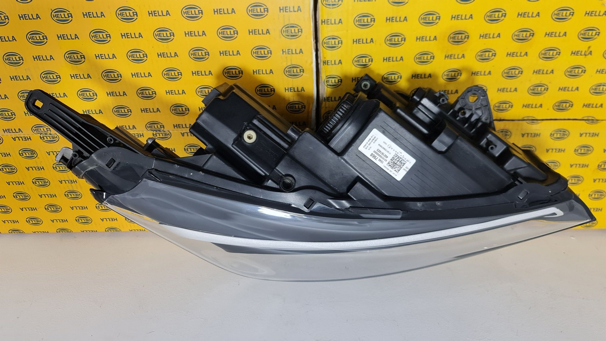 Far dreapta led halogen Opel Crossland X 13467968