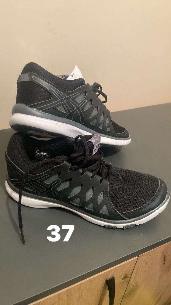 Маратонки asics 37 /42 / 44.5