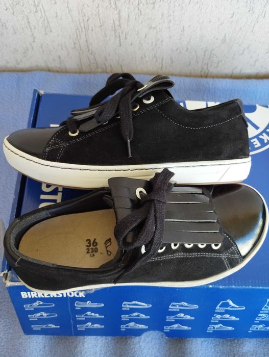 Нови обувки Birkenstock.