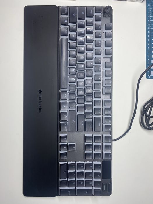 LOT мишки и клавиатури Steelseries Apex 5 / Aerox 3 / G915 TKL / G502