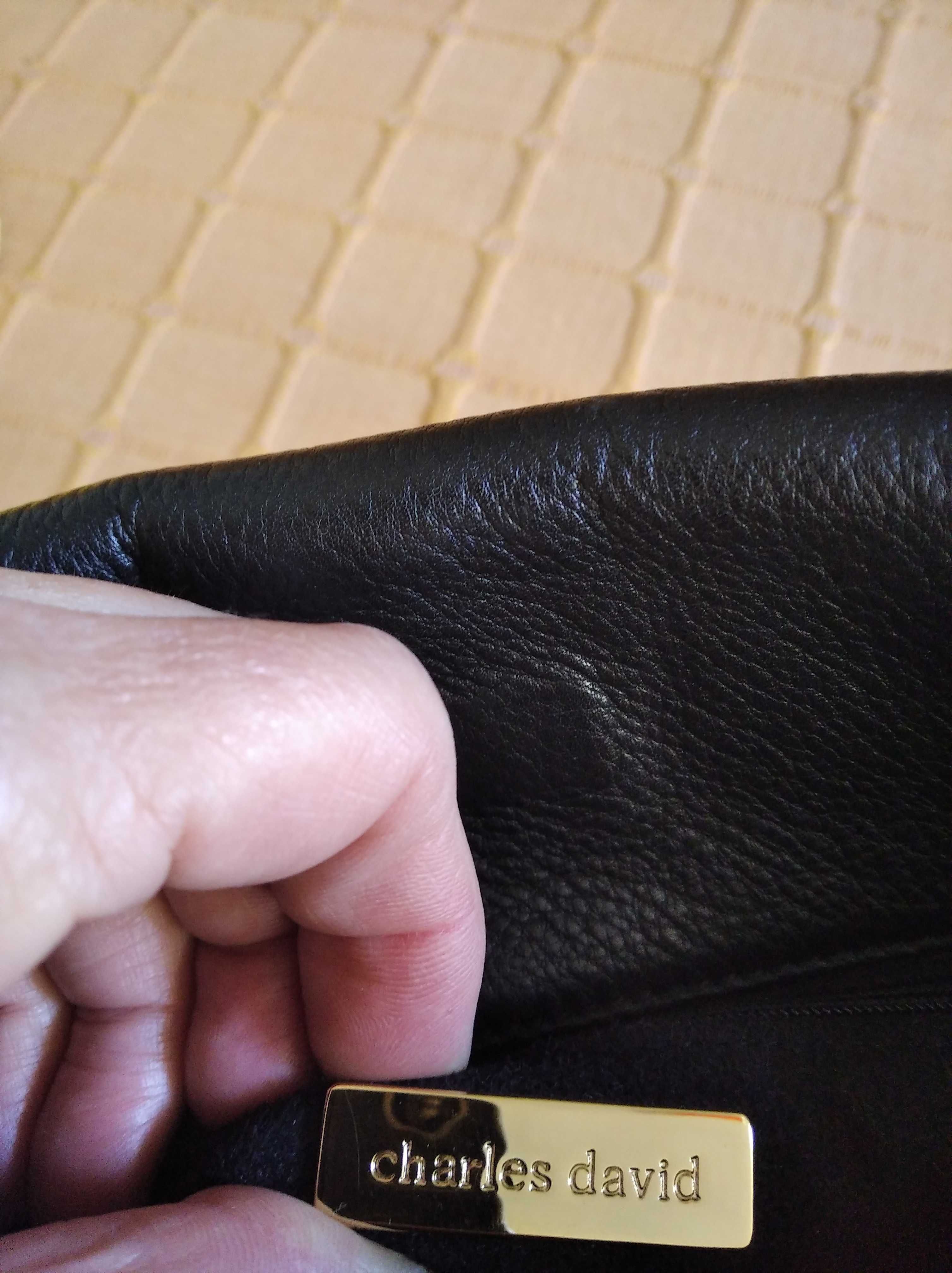 Дамска чанта Guess Fossil  и Charles David