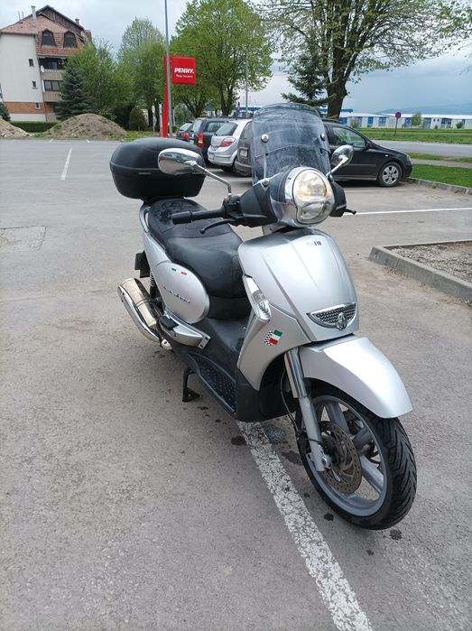 Aprilia scarabeo 500